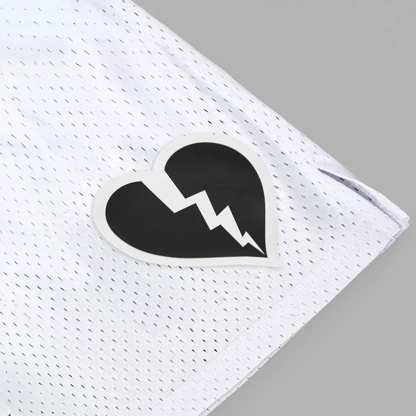 BRKN Patch Shorts - 7"