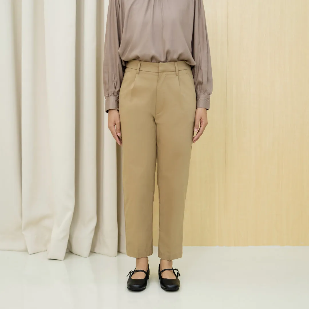 Classic Chino Pants