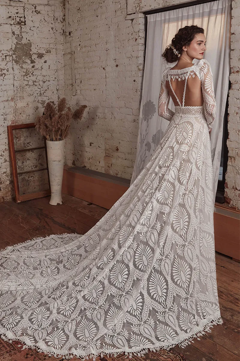 Mijas Ethereal Graceful Lace Wedding Dress