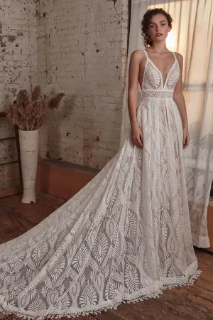 Mijas Ethereal Graceful Lace Wedding Dress