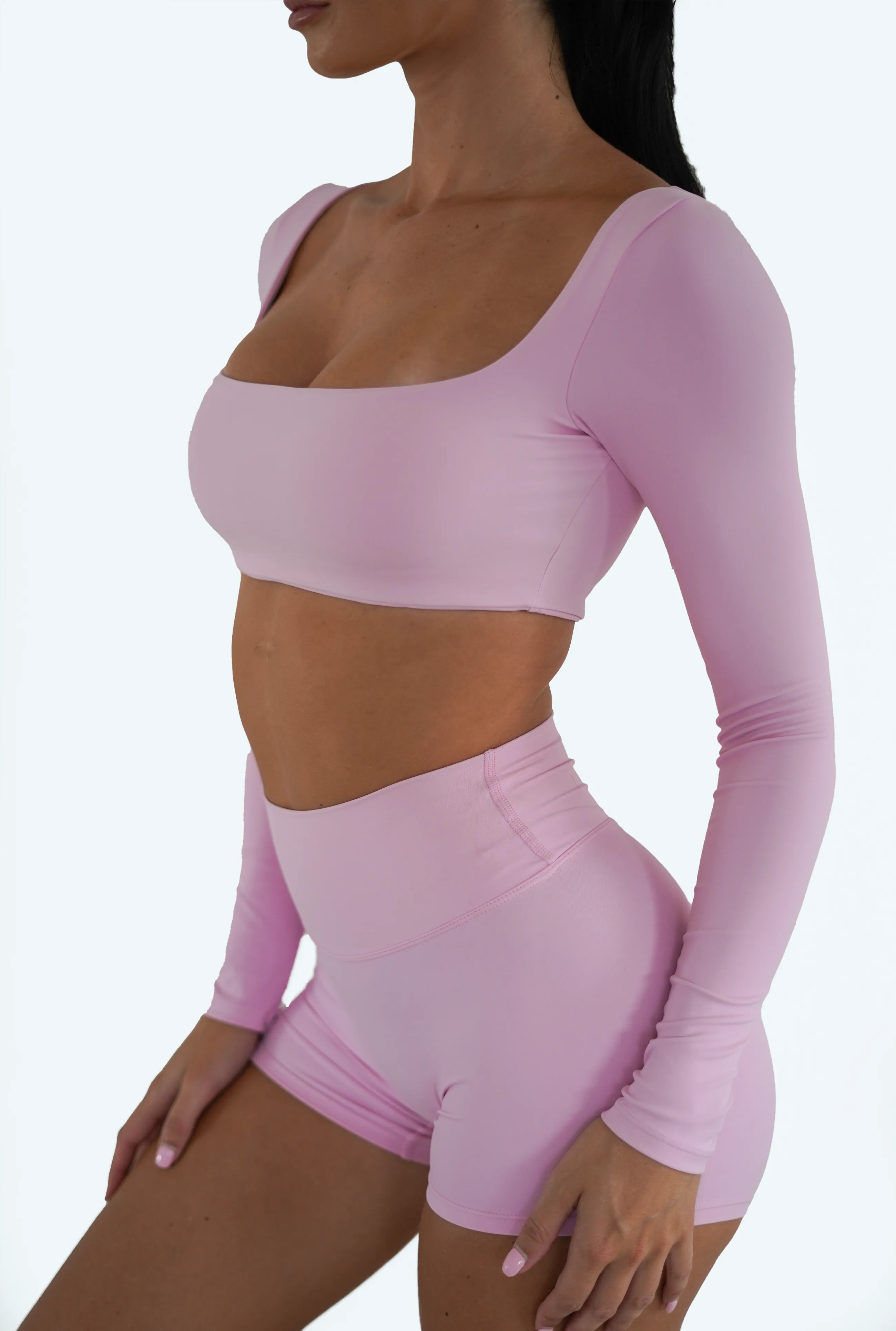 SLEEK SCRUNCH SHORTS - BABY PINK